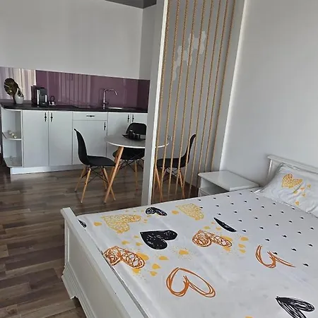 Apartment La 2 Pasi De Mare *
